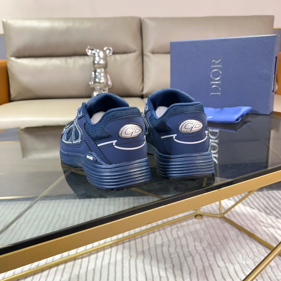 Men's Shoes💰P460💰【DIOR】Dior's new B30 low-top sneakers✅ are carefully made of gray mesh fabric and white technical fabric, decorated with reflective "CD30" graphic logo, and "DIO~B30" and "CD30" logos on the heel and tongue. An extra-light, sculpted rubber sole with signature accents adds style, while internal stretch details create ideal comfort. It can be matched with various casual styles to show a fashionable and modern sports style. Code number: 38-44 (45 can be customized)